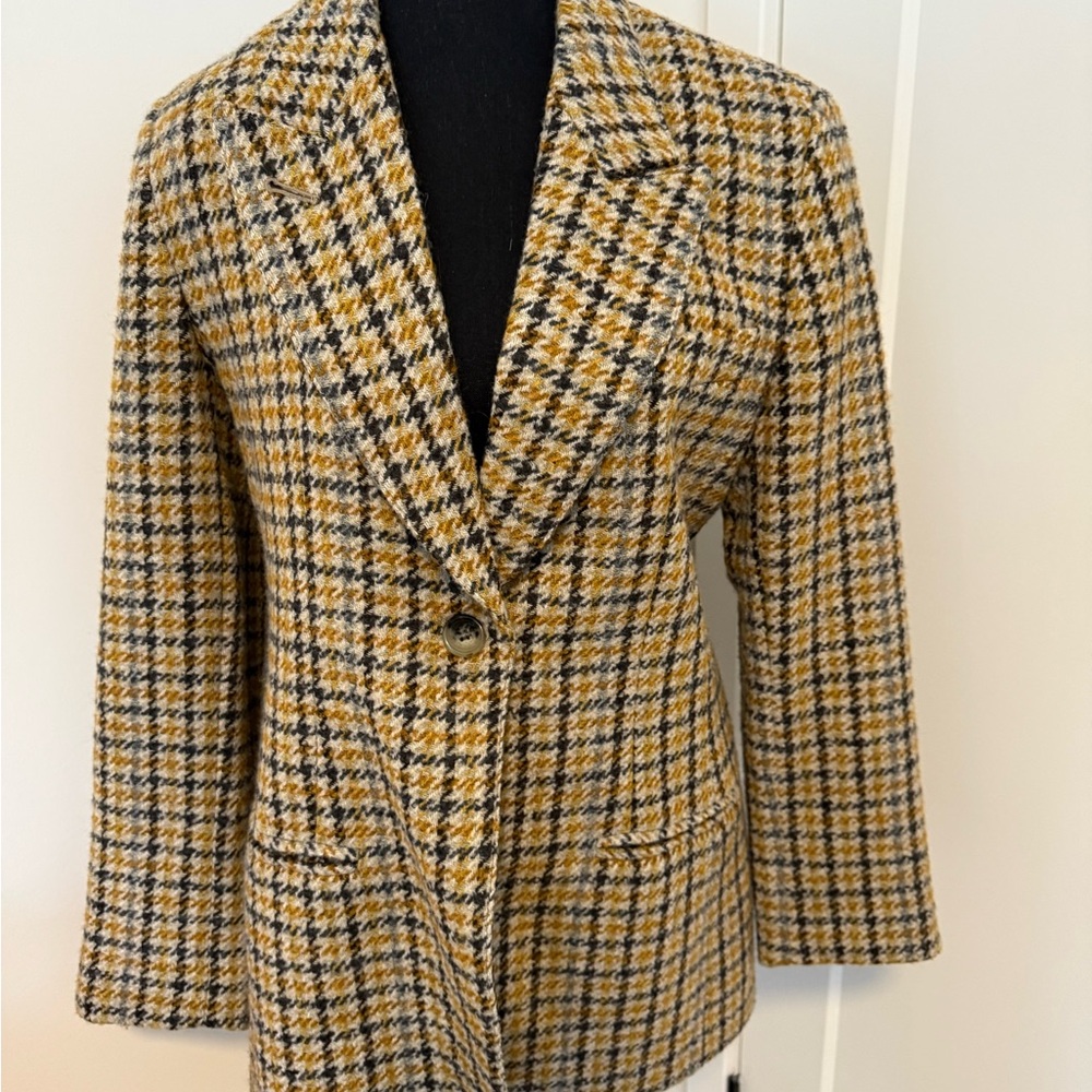 Smythe Black and Tan Houndstooth Blazer s10